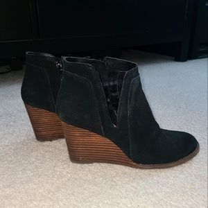 Lucky Brand Yabba black ankle bootie